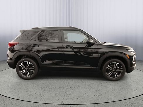 New 2026 Chevrolet TrailBlazer LT w/ Convenience Package AWD/4WD image 8