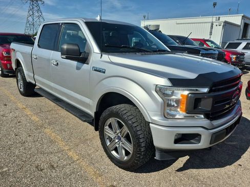 Used 2018 Ford F150 XLT w/ Equipment Group 302A Luxury AWD/4WD image 4