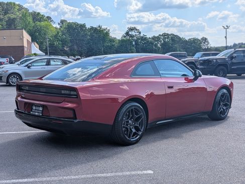 Used 2024 Dodge Charger R/T w/ Plus Group image 9