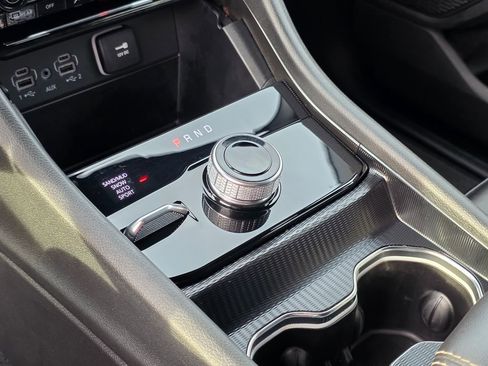 Used 2024 Jeep Grand Cherokee L Limited w/ Black Appearance Package image 27