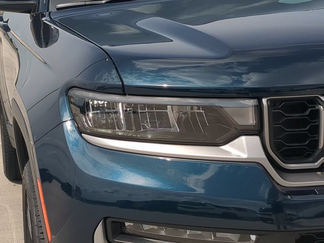 New 2027 Jeep Grand Cherokee Limited RWD image 10