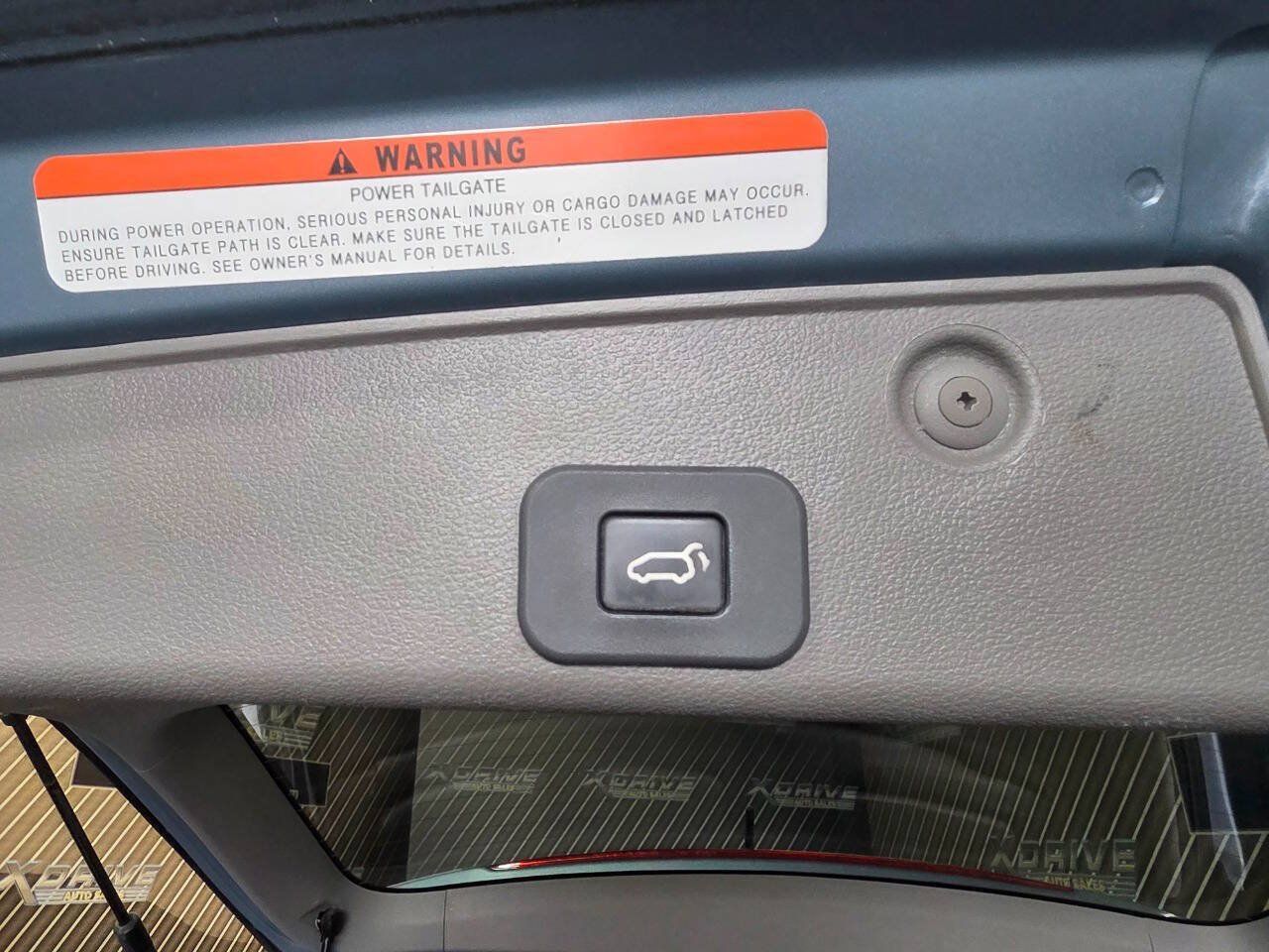 Used 2010 Kia Sedona EX w/ Luxury Pkg FWD image 28