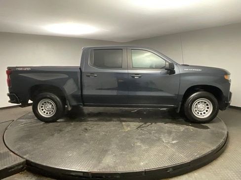 Used 2022 Chevrolet Silverado 1500 W/T w/ WT Value Package image 9