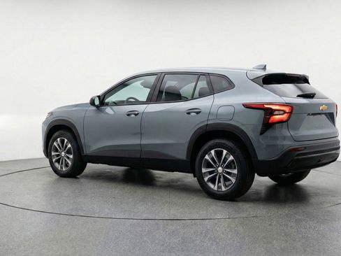 Used 2025 Chevrolet Equinox LT image 6