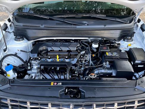 Certified 2026 Hyundai Venue SEL FWD image 32