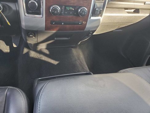 Used 2011 RAM 1500 Laramie image 19