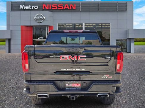 Used 2024 GMC Sierra 1500 AT4 w/ Technology Package image 6