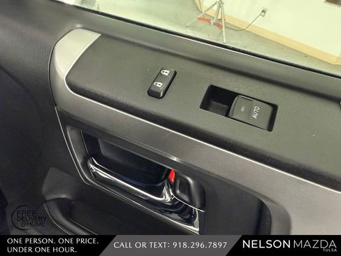 Used 2022 Toyota 4Runner Limited AWD/4WD image 46