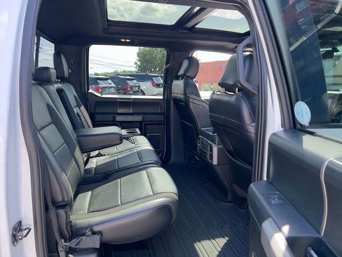 Used 2019 Ford F150 Raptor w/ Equipment Group 802A Luxury AWD/4WD image 24