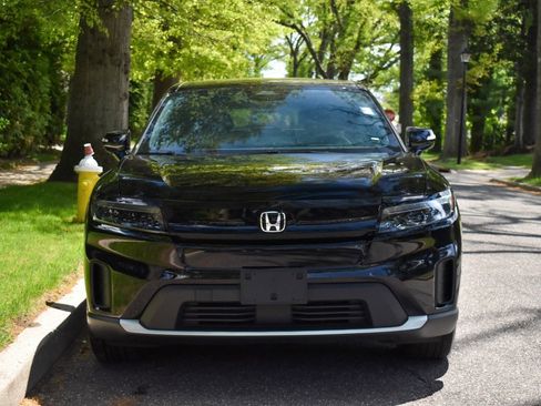 Used 2025 Honda Prologue EX image 11