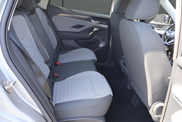 Used 2025 Volkswagen Tiguan S AWD/4WD image 19