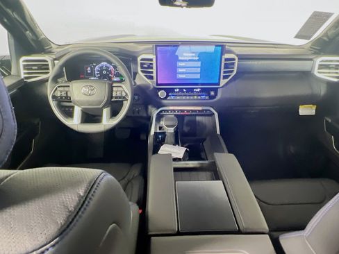 New 2025 Toyota Tundra Platinum image 30