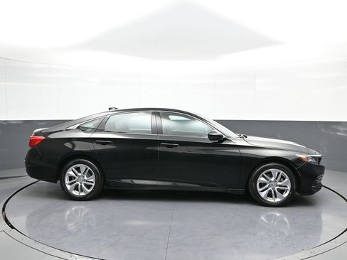 Certified 2019 Honda Accord LX image 5