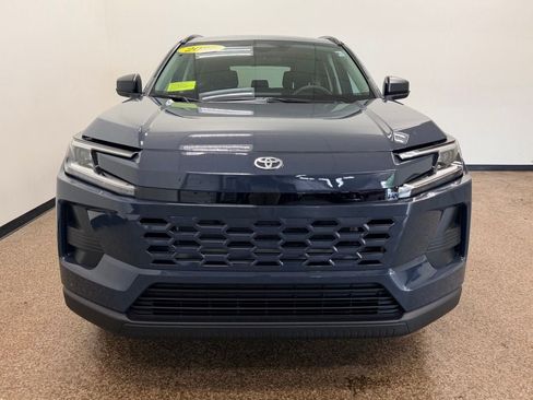 Used 2026 Toyota RAV4 LE AWD/4WD image 10