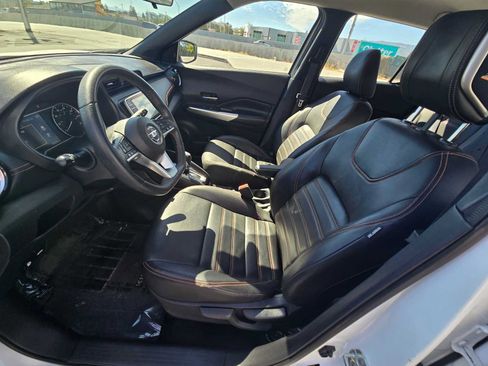 Used 2020 Nissan Kicks SR w/ SR Premium Package FWD image 21