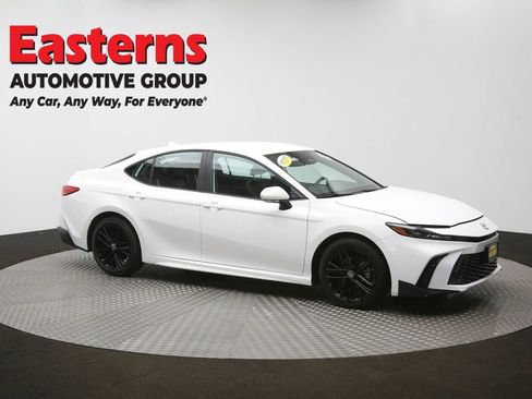Used 2025 Toyota Camry SE FWD image 48