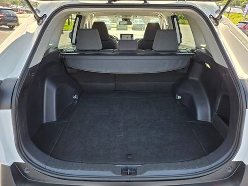 Used 2025 Toyota RAV4 XLE AWD/4WD image 19