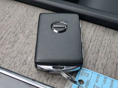 Used 2023 Volvo S90 B6 Ultimate w/ Protection Package Premier AWD/4WD image 40