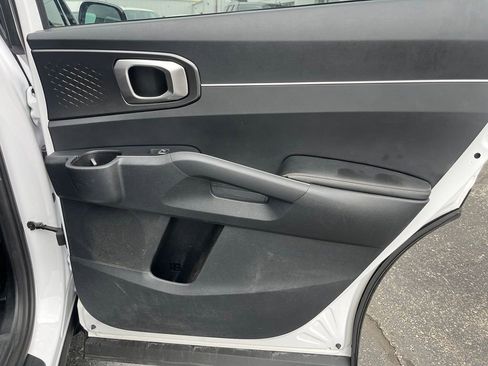 Used 2022 Kia Sorento S FWD image 31