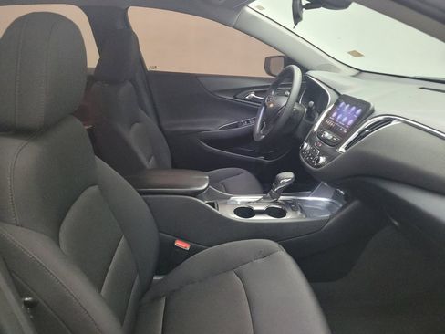 Used 2021 Chevrolet Malibu LT FWD image 21