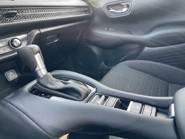 Used 2025 Honda HR-V LX image 19