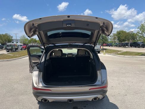 Used 2021 Lincoln Corsair FWD w/ Convenience Package image 31