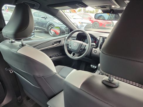 Used 2026 Toyota Camry SE FWD image 14