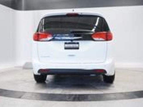 New 2026 Chrysler Voyager LX FWD image 41