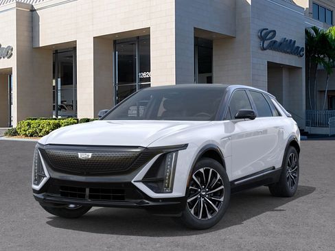New 2026 Cadillac Lyriq Sport image 6