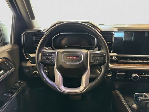 Used 2023 GMC Sierra 1500 Elevation w/ X31 Off-Road Package AWD/4WD image 13