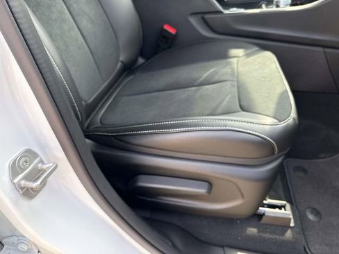 New 2025 Jeep Grand Cherokee L Altitude image 27