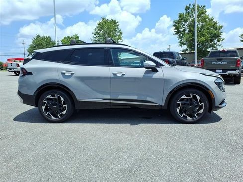 Used 2025 Kia Sportage SX AWD/4WD image 3