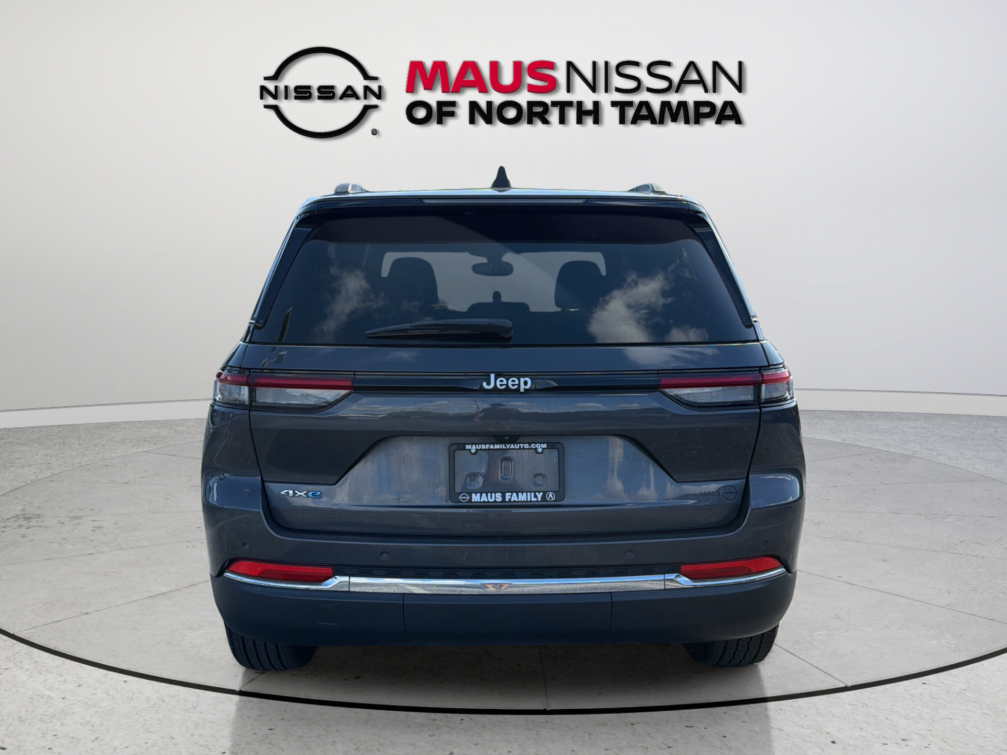 Used 2024 Jeep Grand Cherokee Limited 4xe AWD/4WD image 9