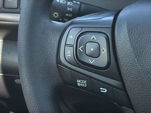 Used 2015 Toyota Camry LE image 21