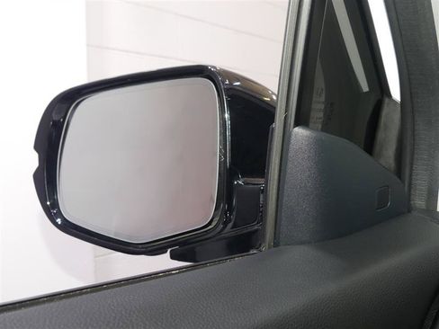 Used 2023 Honda Ridgeline RTL-E image 13
