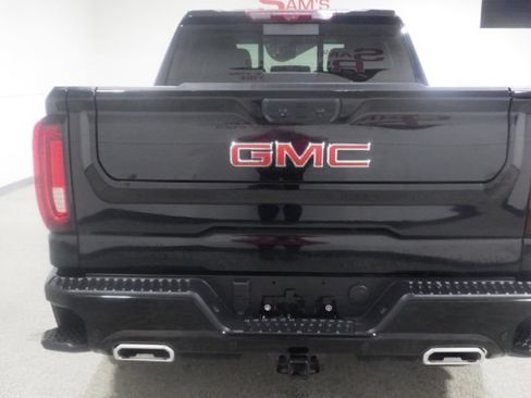 Used 2025 GMC Sierra 1500 Denali w/ Technology Package AWD/4WD image 3