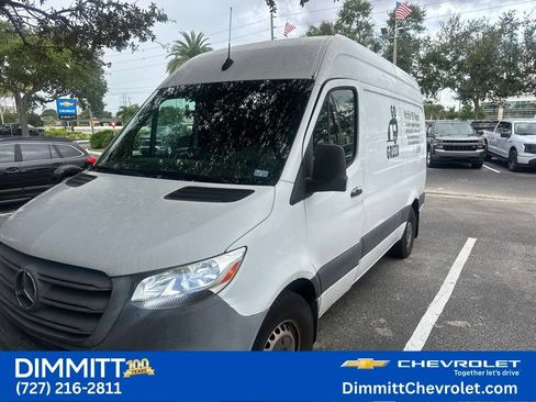 Used 2021 Mercedes-Benz Sprinter 2500 image 1