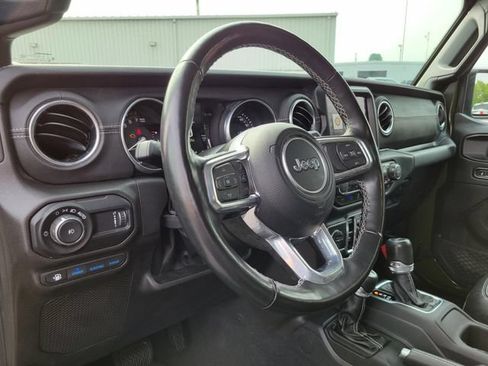 Used 2023 Jeep Wrangler Unlimited Sahara w/ Cold Weather Group AWD/4WD image 12