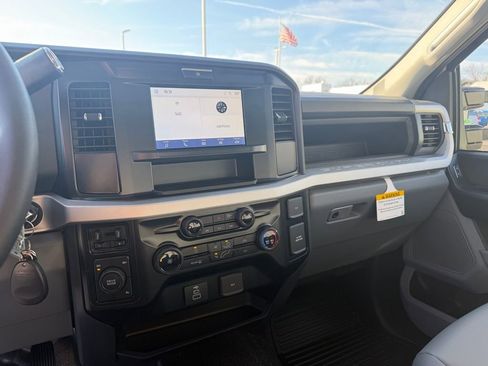 New 2026 Ford F550 4x4 Supercab Super Duty image 25