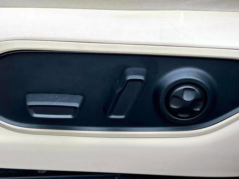 Certified 2022 Jeep Grand Cherokee Limited 4xe AWD/4WD image 19