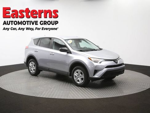Used 2018 Toyota RAV4 LE w/ All Weather Liner Package FWD image 47