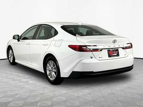 Used 2025 Toyota Camry LE FWD image 4