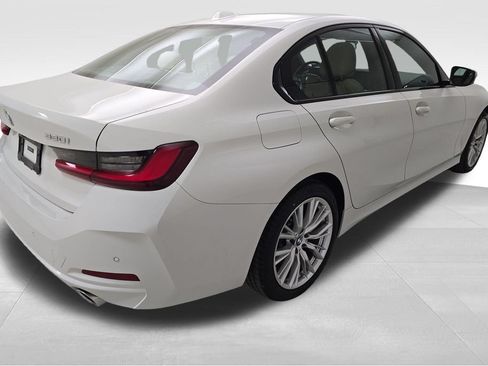 Used 2023 BMW 330i xDrive Sedan w/ Driving Assistance Package AWD/4WD image 9