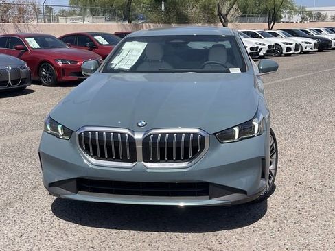 Used 2025 BMW 530i RWD image 2