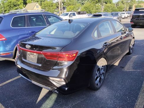 Used 2021 Kia Forte LXS FWD image 6
