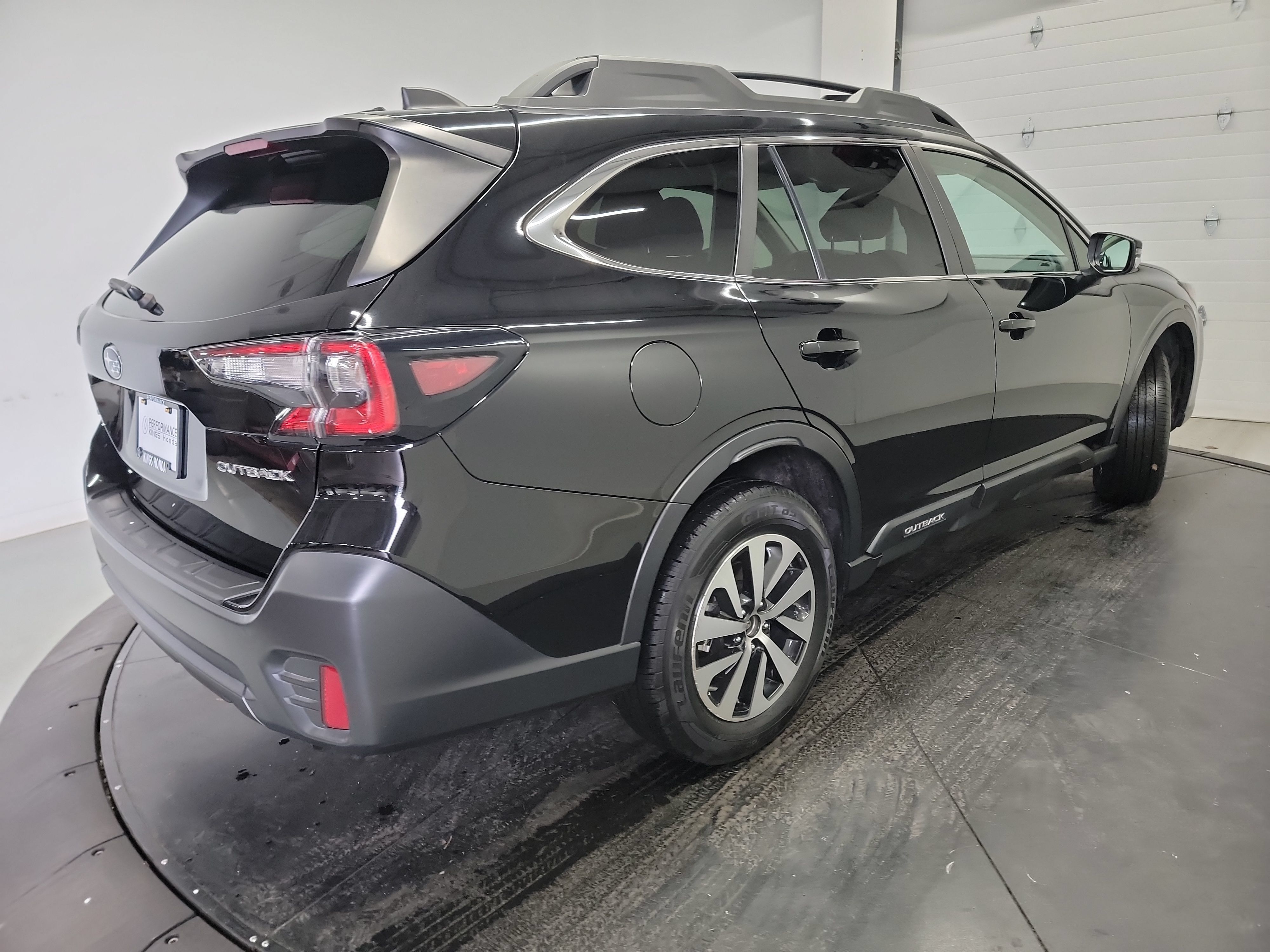 Used 2021 Subaru Outback Premium AWD/4WD image 9