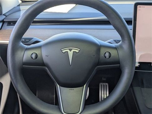 Used 2023 Tesla Model 3 Performance image 29