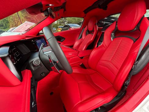 Used 2024 Chevrolet Corvette Stingray Premium Cpe w/ Z51 Performance Package RWD image 15