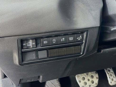 Used 2024 Toyota Tundra Limited w/ TRD Off-Road Package AWD/4WD image 11