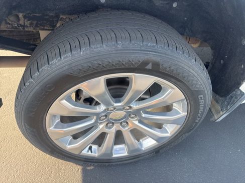 Used 2019 Chevrolet Silverado 1500 High Country w/ Trailer Camera Package image 7